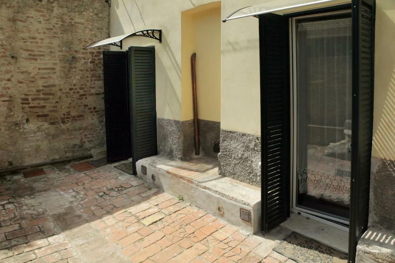 San Gaetano - Nice Apartment With Little External Courtyard Siena